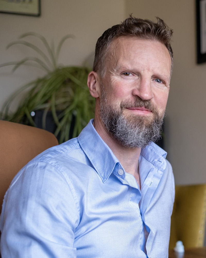 Simon Grant